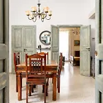 Osterio Magno Apartamento *